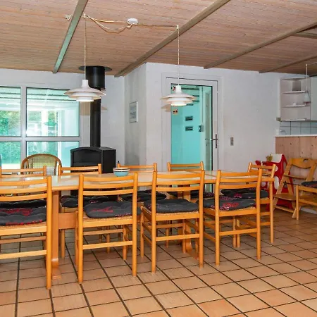 Feriehus 12 Person In